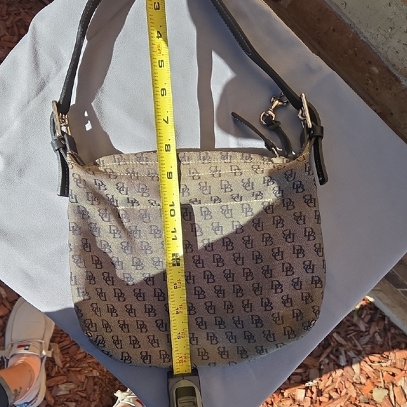 Dooney & Bourke Monogram Tan Shoulder Bag - Picture 15 of 16